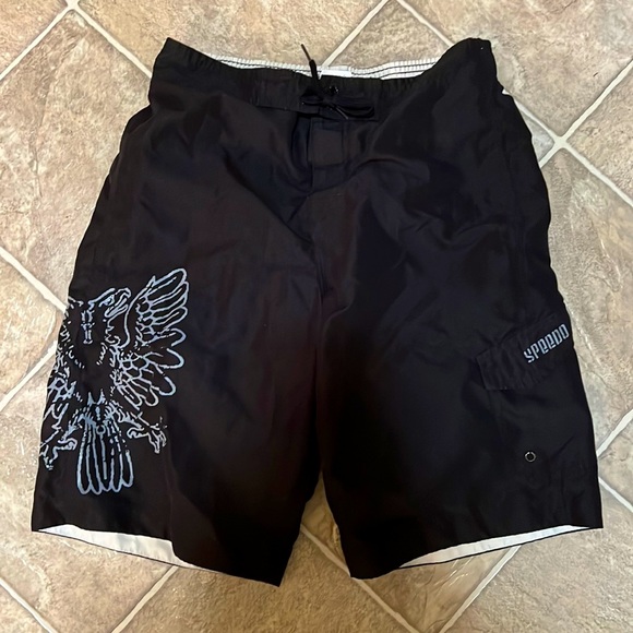 Speedo swim trunks size 14 - Picture 1 of 3